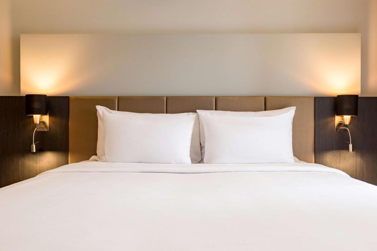 Radisson Hotel Tamboho Waterfront アンタナナリボ エクステリア 写真