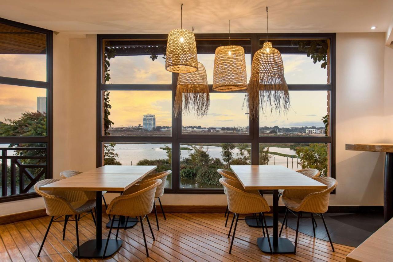 Radisson Hotel Tamboho Waterfront アンタナナリボ エクステリア 写真