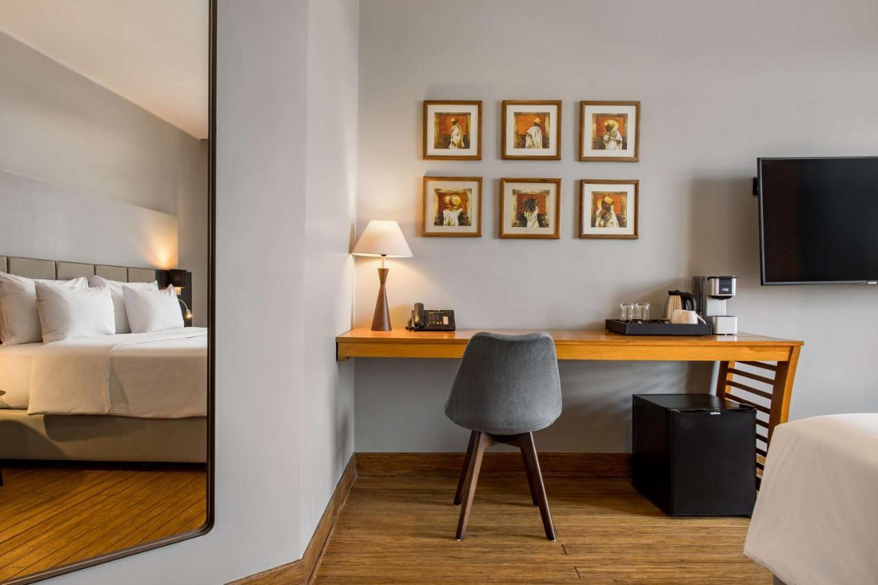 Radisson Hotel Tamboho Waterfront アンタナナリボ エクステリア 写真